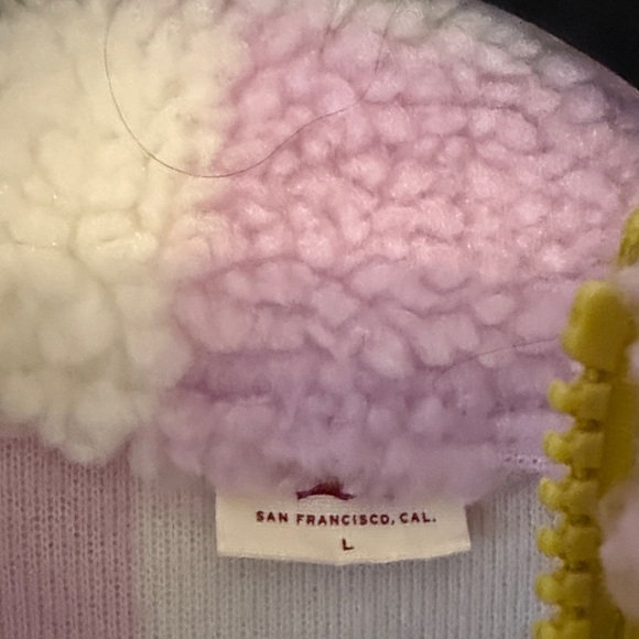 Levi's Pink and Cream Checkered Fleece Jacket - Picture 5 of 6